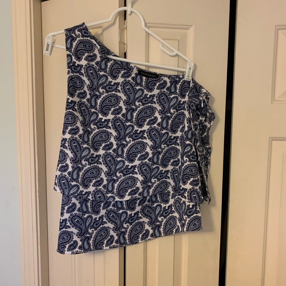 One shoulder flowy shirt